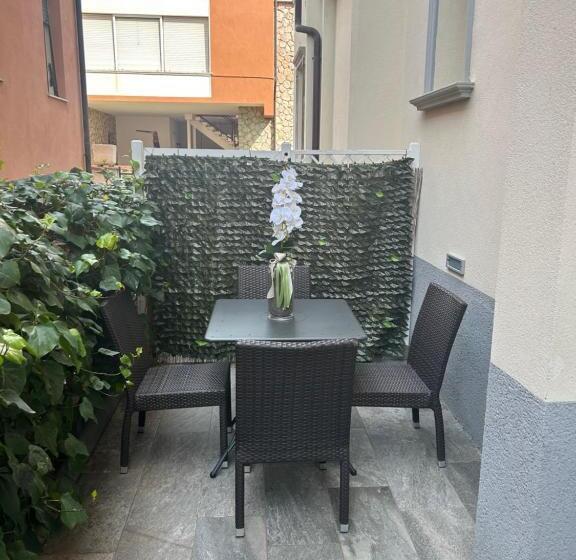 标准间, C'era Una Volta