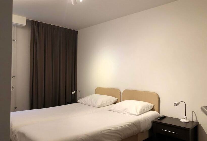 패밀리 룸, De Koningshof