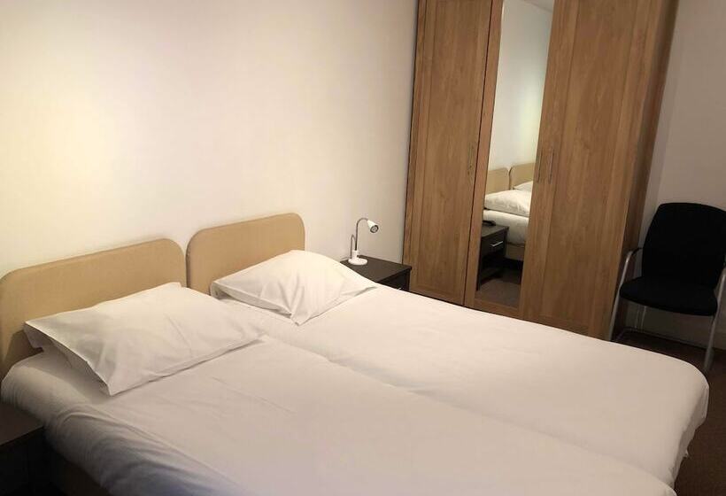 패밀리 룸, De Koningshof