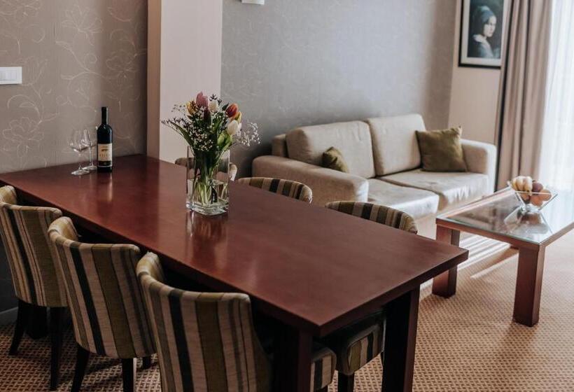 آپارتمان سوپریور 2 خوابه, Apartments Del Mar