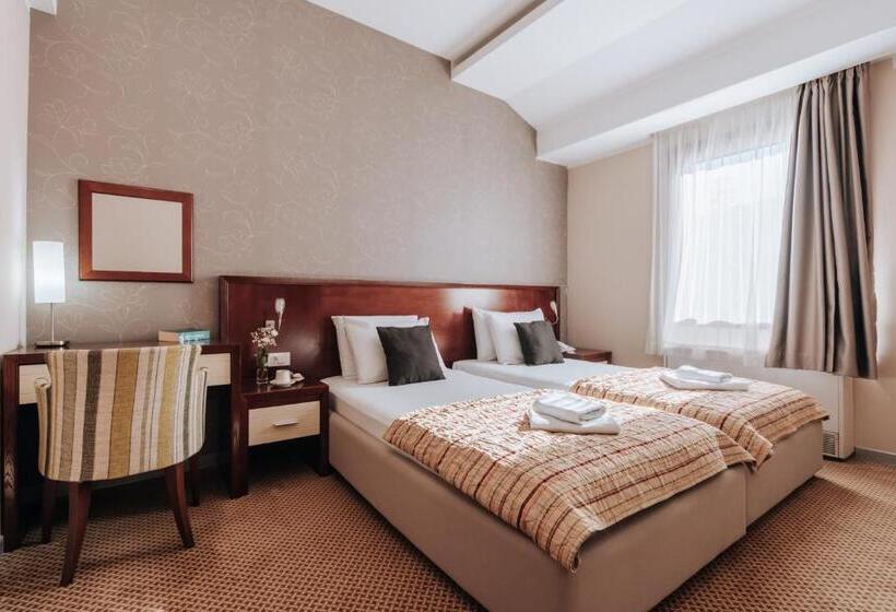 آپارتمان سوپریور 2 خوابه, Apartments Del Mar