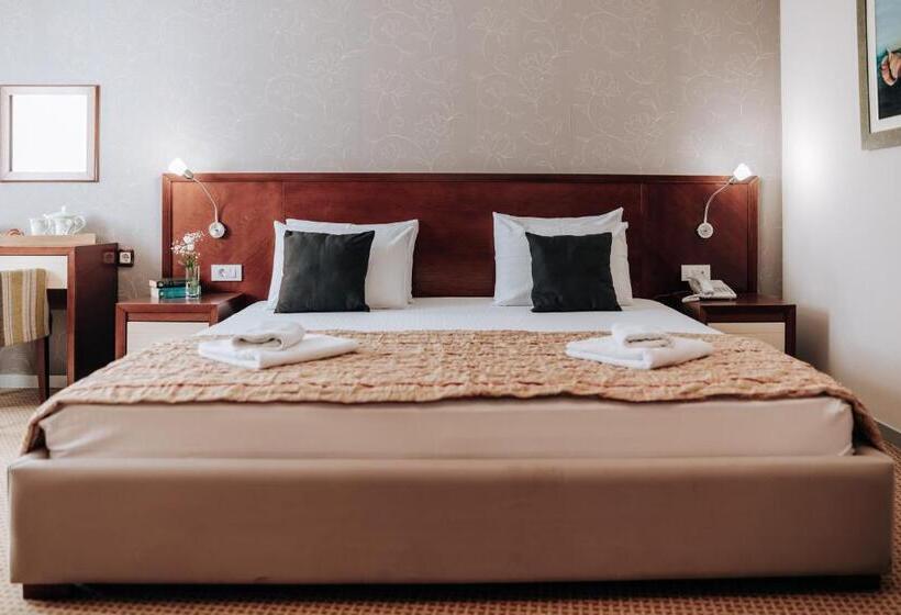 آپارتمان سوپریور 2 خوابه, Apartments Del Mar