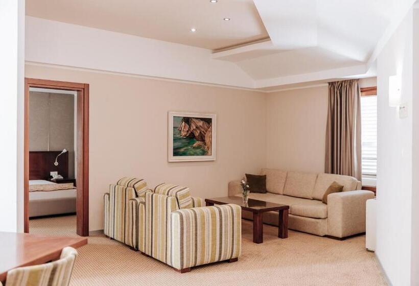 آپارتمان سوپریور 2 خوابه, Apartments Del Mar