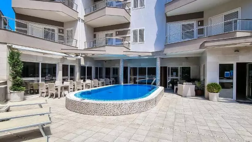 آپارتمان 1 خوابه با بالکن, Apartments Del Mar