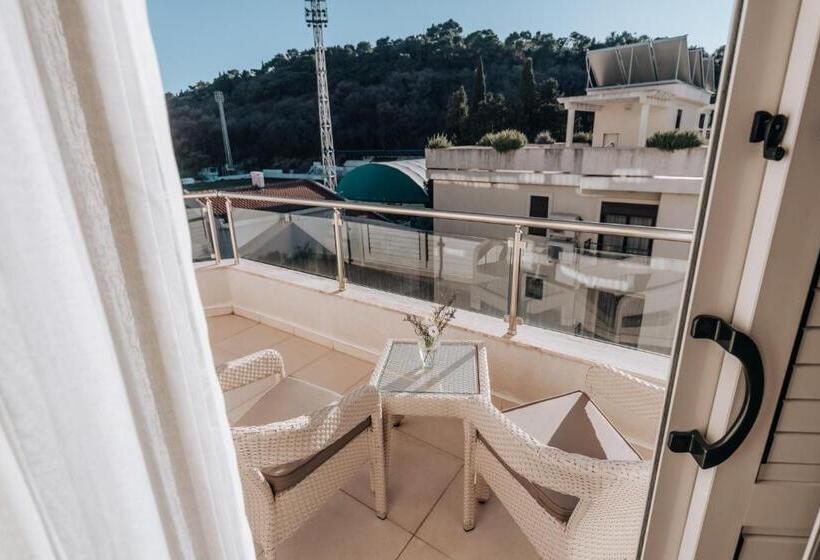 آپارتمان 1 خوابه با بالکن, Apartments Del Mar