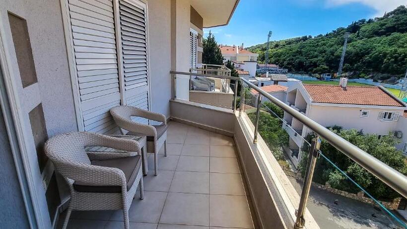 آپارتمان راحتی 1 خوابه, Apartments Del Mar