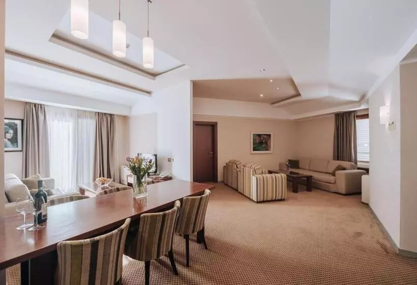 آپارتمان سوپریور 2 خوابه, Apartments Del Mar