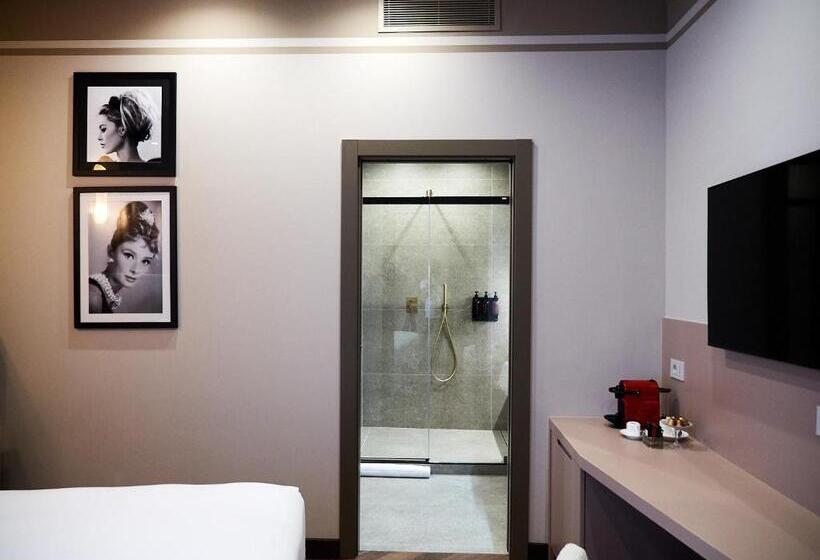 اتاق لوکس, The Glam Boutique Hotel & Apt