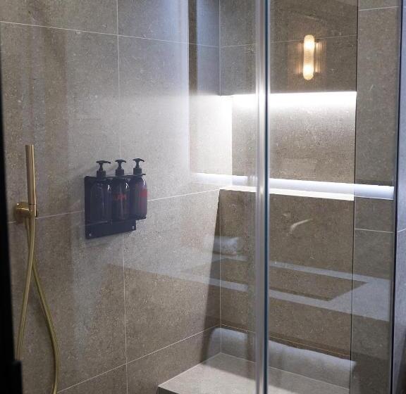 اتاق لوکس, The Glam Boutique Hotel & Apt