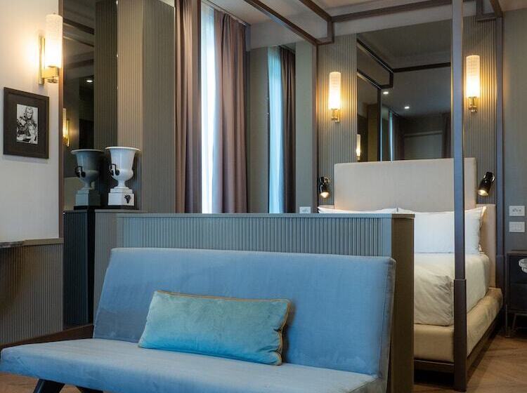 سوییت جونیور, The Glam Boutique Hotel & Apt