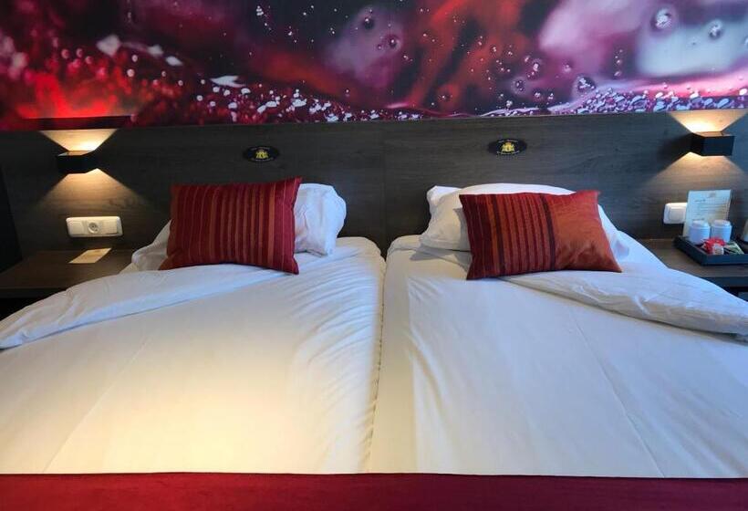 غرفة ديلوكس, Het Wapen Van Drenthe