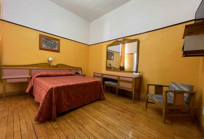 스탠다드 룸, Isabel