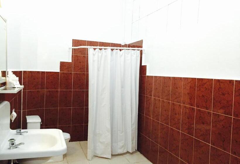 스탠다드 트리플 룸, Isabel