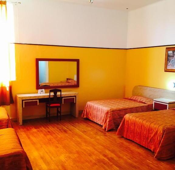 패밀리 룸, Isabel