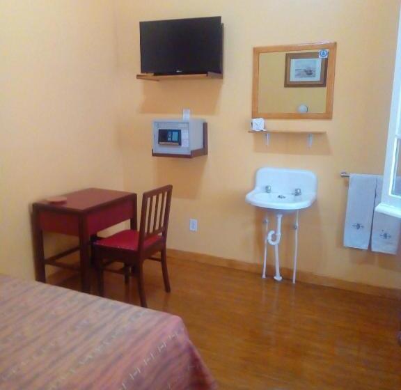 스탠다드 룸 공동 욕실, Isabel