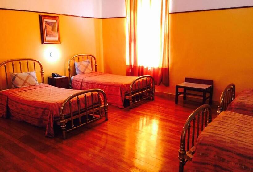 클래식 4인 룸, Isabel