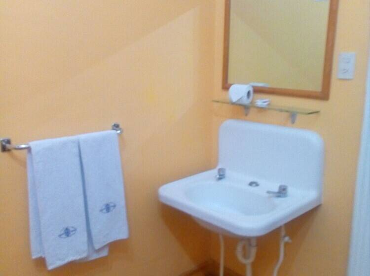 스탠다드 룸 공동 욕실, Isabel