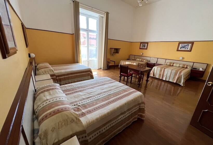 클래식 4인 룸, Isabel