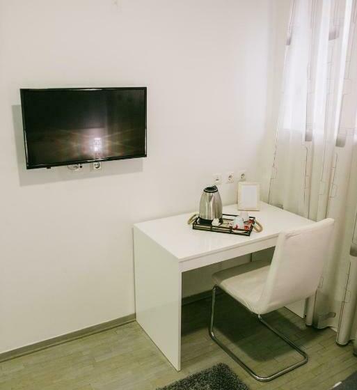 חדר סטנדרט יחיד, Lux B&b