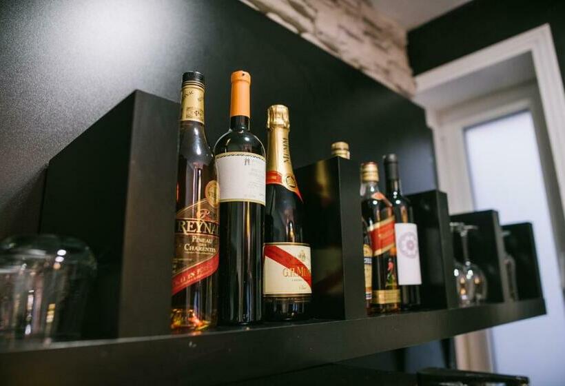 غرفة قياسية فردية, Lux B&b