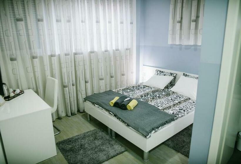 חדר דלוקס, Lux B&b