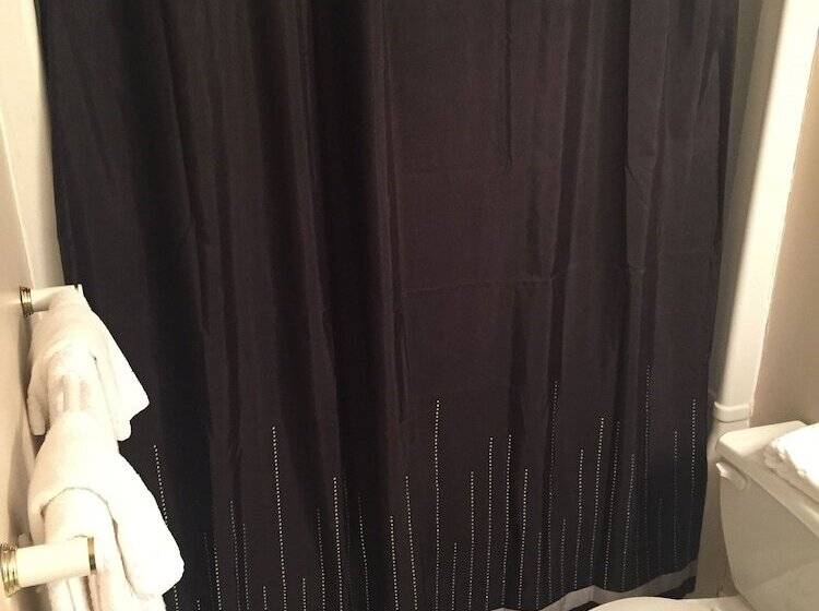 スイート, Niagara On The Lake Furnished Rentals