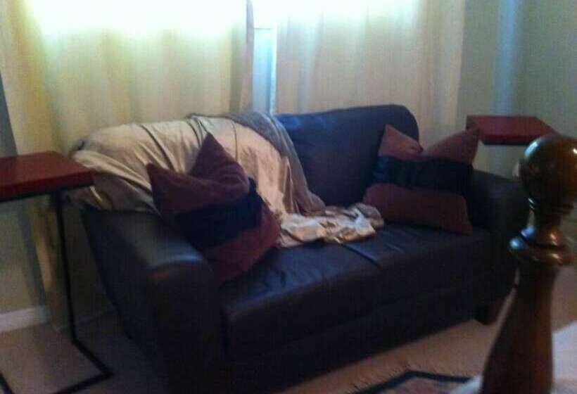 スイート, Niagara On The Lake Furnished Rentals