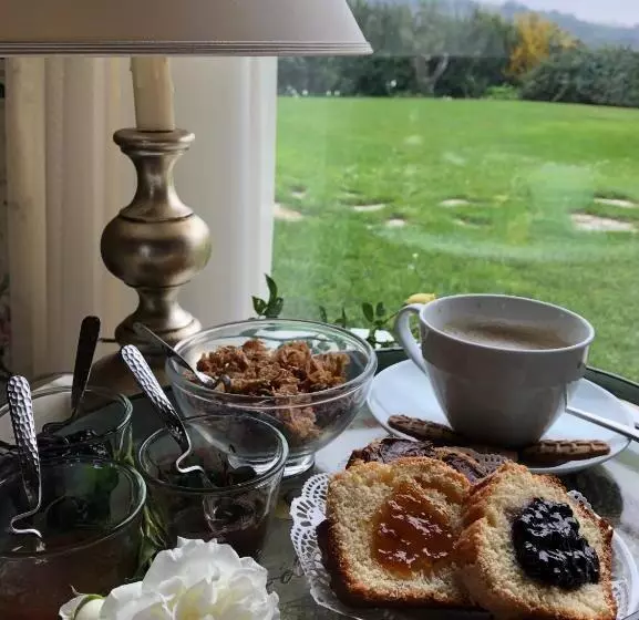 سوئیت با تخت بزرگ, Nontiscordardimé B&b Villa Agriturismo