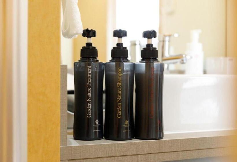 غرفة قياسية فردية, Third Place Hakata