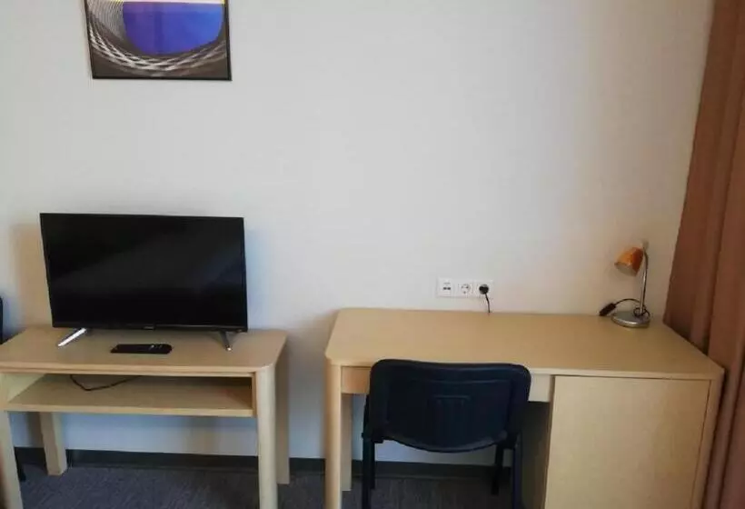 اتاق اکونومی, Zaliasis Slenis   Self Check In Hotel   Free Parking