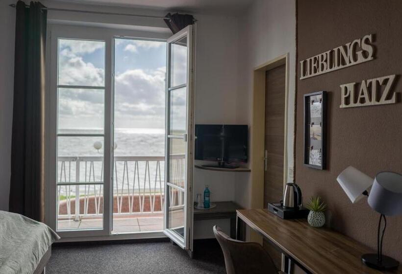 غرفة قياسية مطلّة علي البحر مزوَّدة بشُرفة, Akzent Strandhotels Seestern, Delphin & Lachs