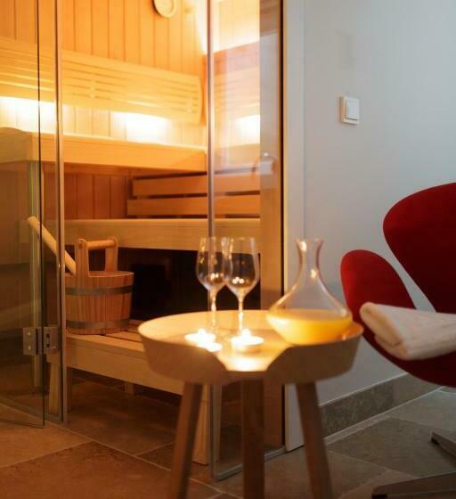 جناح جونيور, Aarnhoog