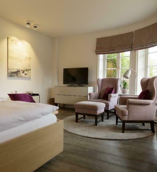 غرفة ديلوكس, Aarnhoog