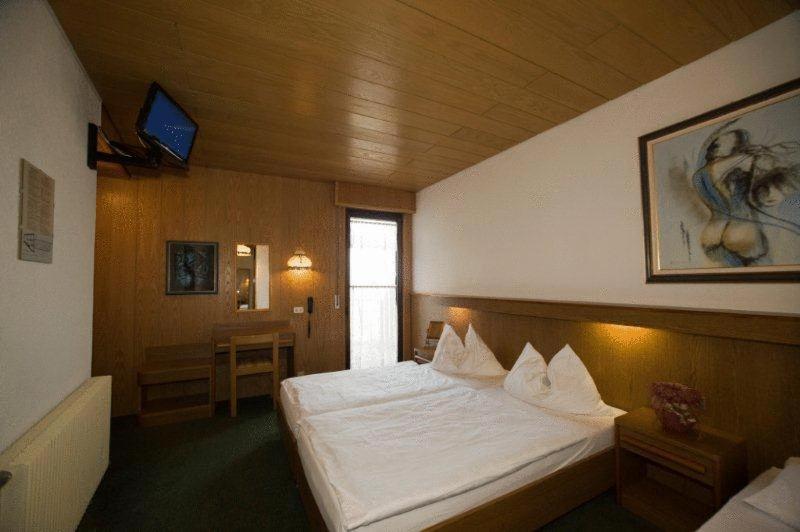 バルコニー付きスタンダードルーム, Albergo Deva