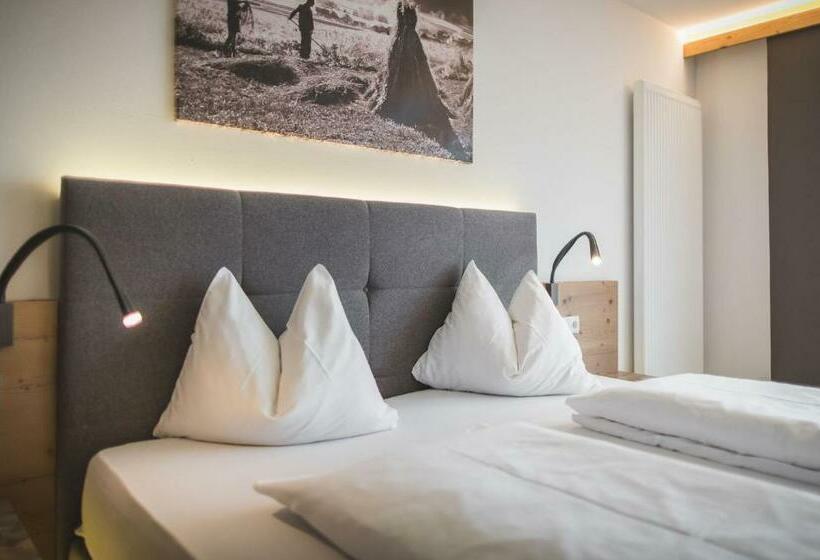 Номер Superior, Alpenhof