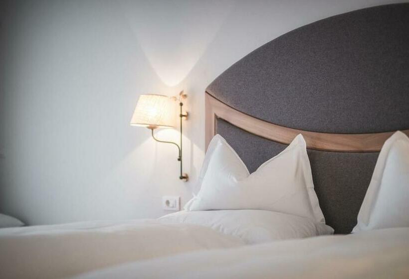 Номер Superior, Alpenhof