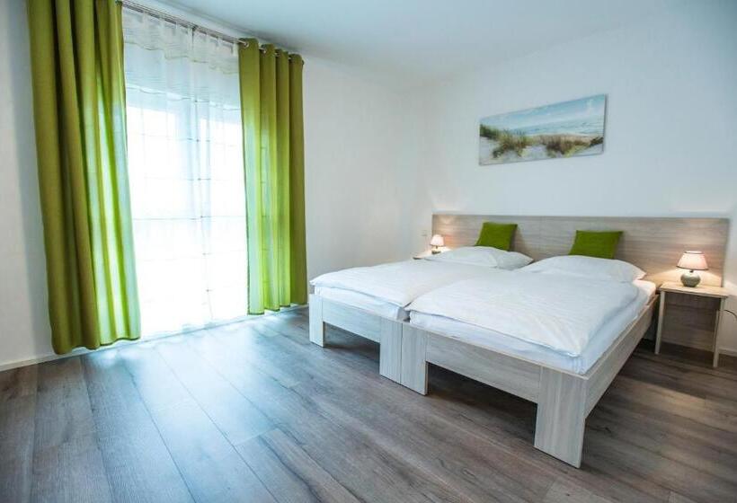 Номер Стандарт Индивидуальный, Anna Hilden