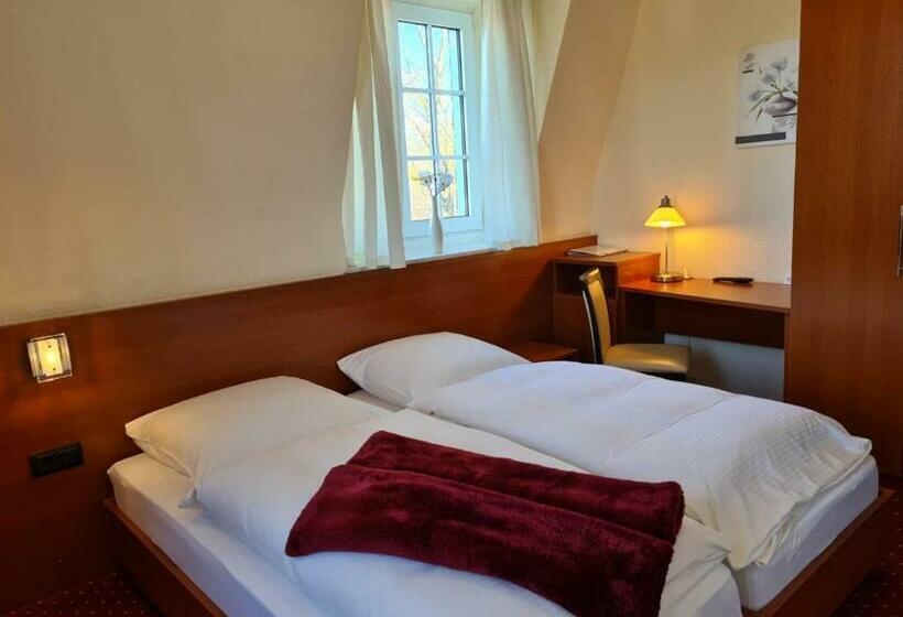 标准间, Brauhaus Manforter Hof