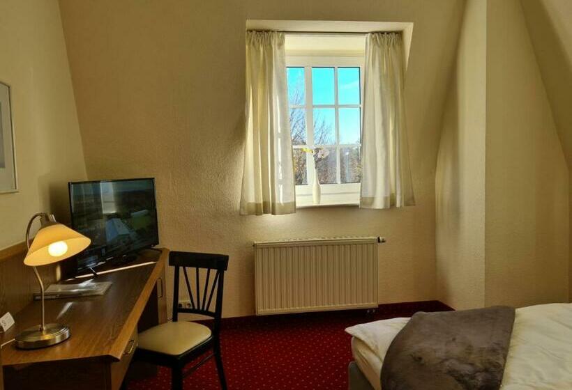 标准单人间, Brauhaus Manforter Hof