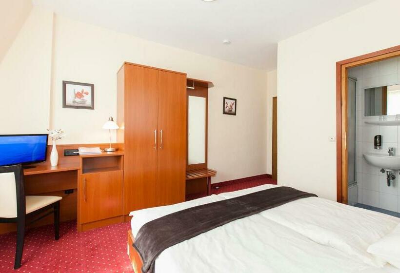 标准间, Brauhaus Manforter Hof