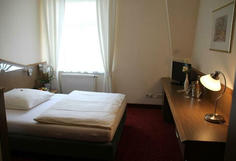 标准间, Brauhaus Manforter Hof