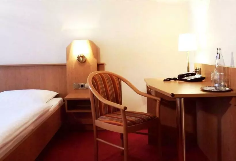 Standard Yhden Hengen Huone, Burgas
