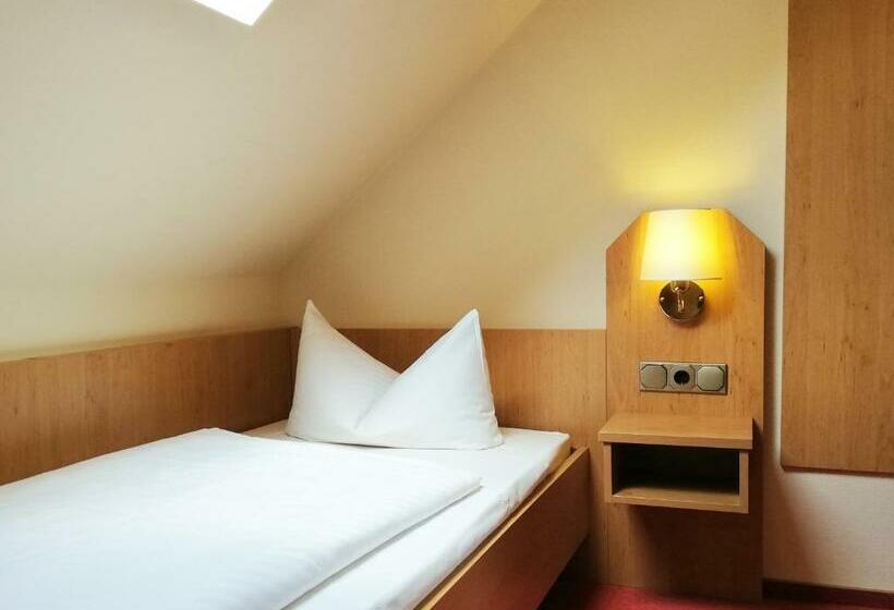 标准单人间, Burgas