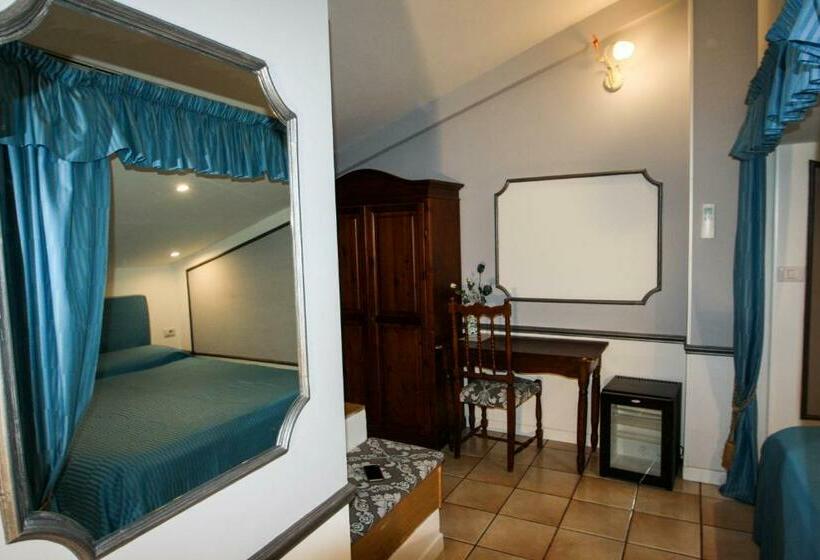 חדר סטנדרט, Donna Nobile