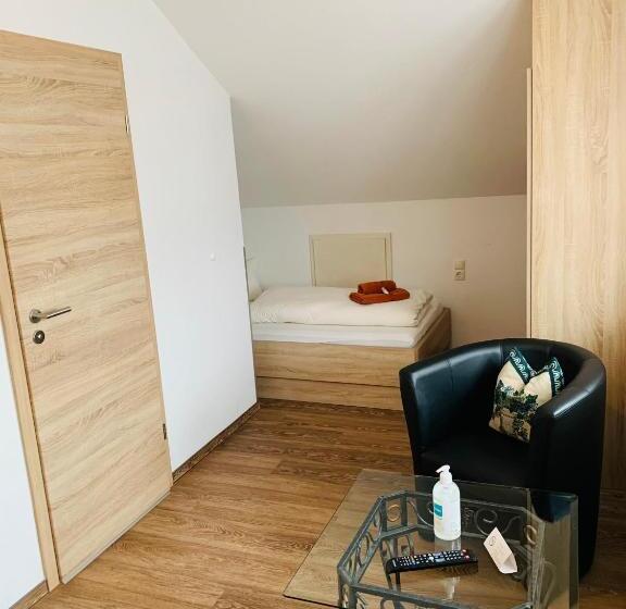 스탠다드 트리플 룸, Gasthof Zum Hobel