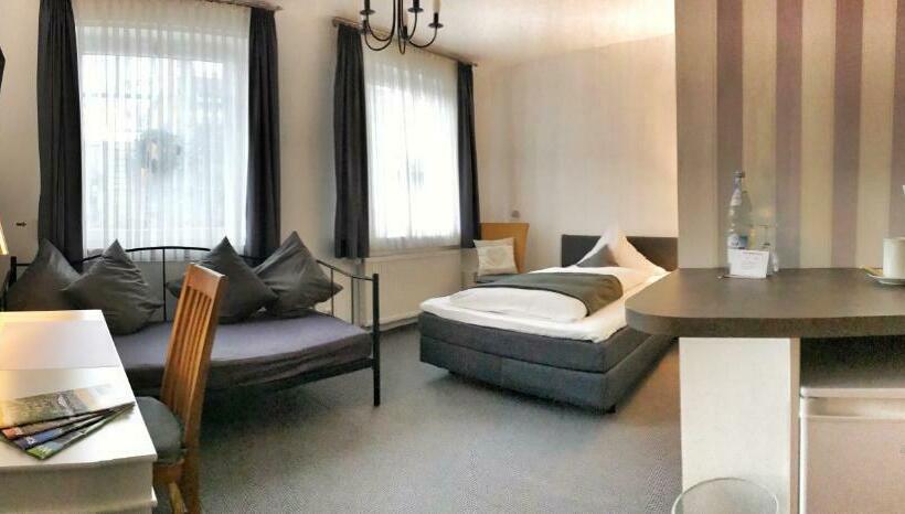 غرفة قياسية فردية, Kaup