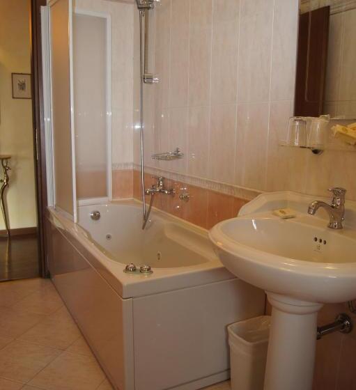 2 Bedrooms Suite 2 Bedrooms Lake View, Lugana Parco Al Lago