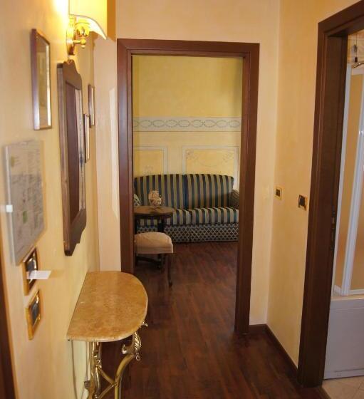 2 Bedrooms Suite 2 Bedrooms Lake View, Lugana Parco Al Lago