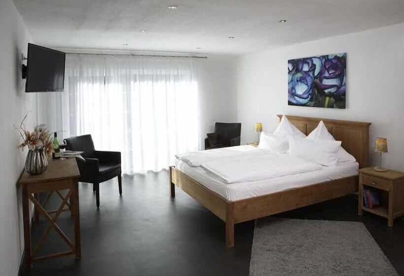 标准单人间, Restaurant Daute