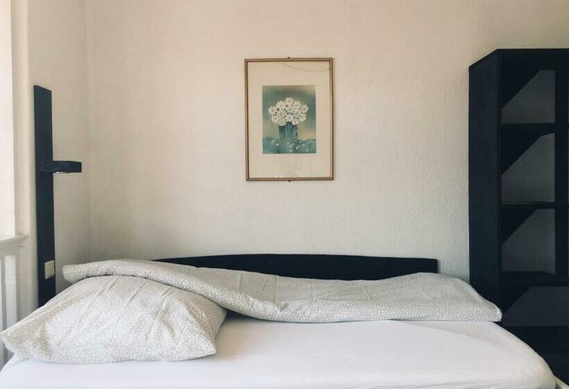 스탠다드 룸, Pension Akropolis